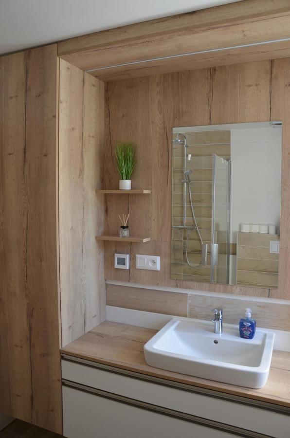 Visit Sauna Klinovec Loučná pod Klínovcem Eksteriør bilde
